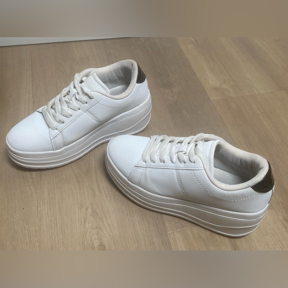 Nasty Gal Women’s White Wedge Platform Sneakers EU 36 US 6 - Picture 2 of 8